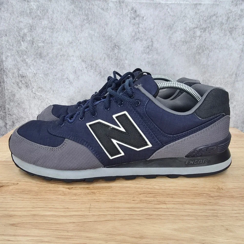 New Balance 574 Running Shoe Mens 11 Navy Blue Grey White Casual Sneaker ML574PT